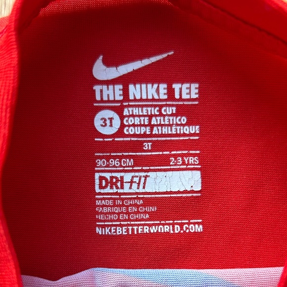 The Nike Tee Dru Fit Boys 3T - Picture 2 of 3